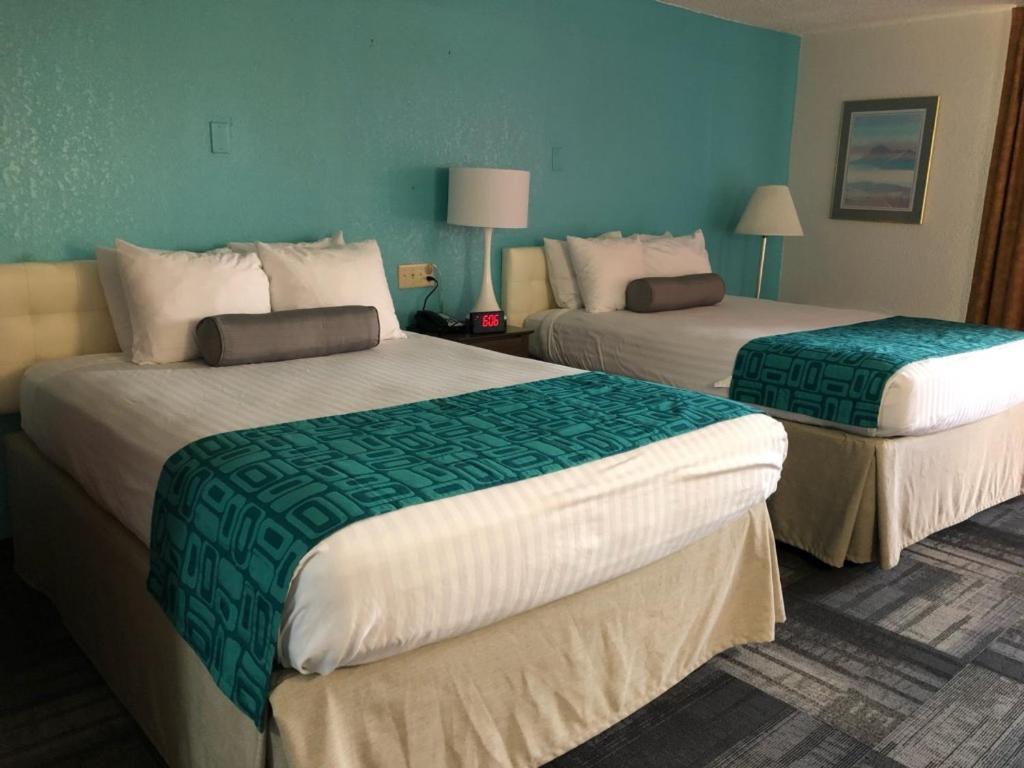 Howard Johnson By Wyndham Winter Haven Fl Exterior photo